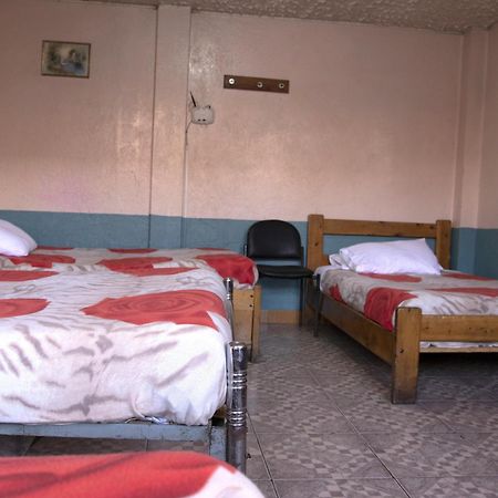 Hostal Carlos Luis Quito Eksteriør billede