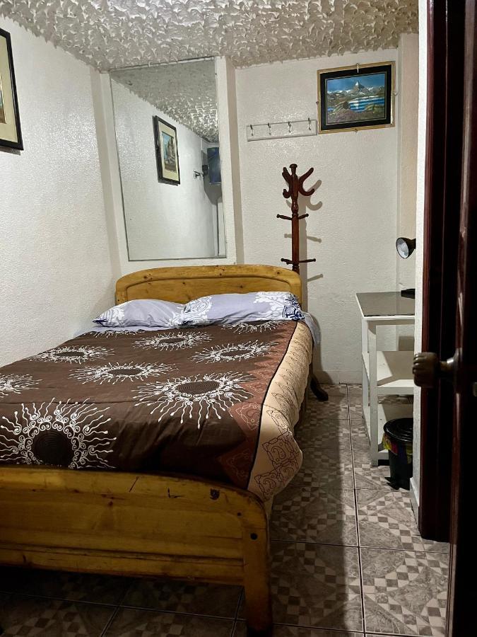Hostal Carlos Luis Quito Eksteriør billede