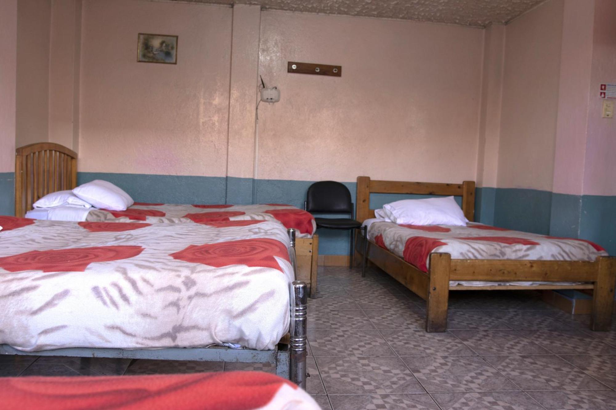 Hostal Carlos Luis Quito Eksteriør billede