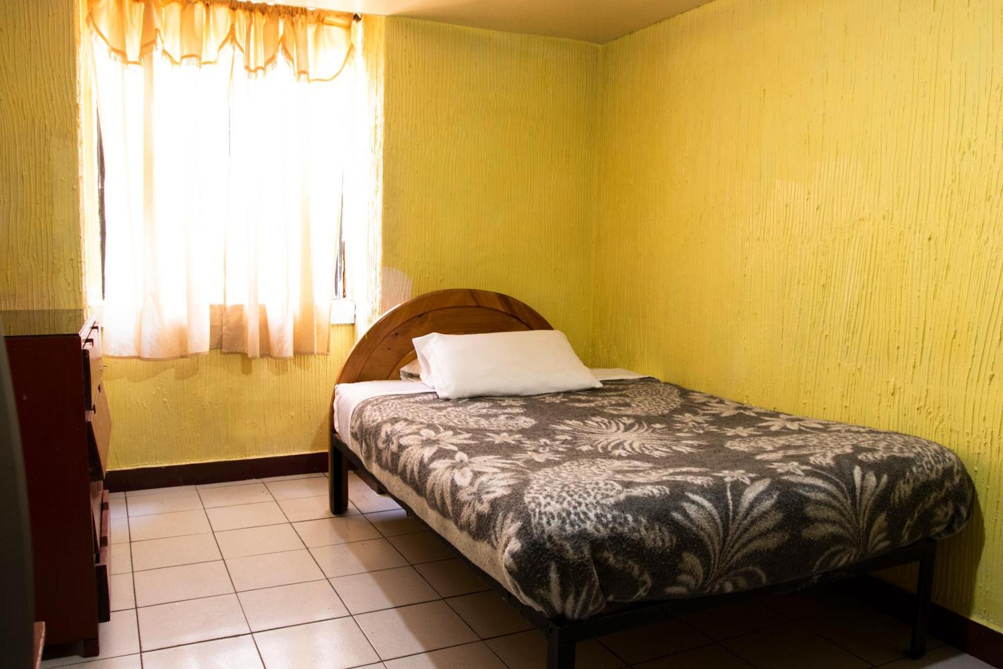 Hostal Carlos Luis Quito Eksteriør billede